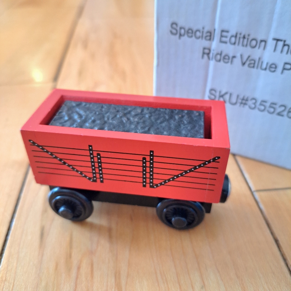 VHTF!  PEG PEREGO SPECIAL EDITION THOMAS TRACK RIDER Thomas Train Wooden Railway - Picture 2 of 12
